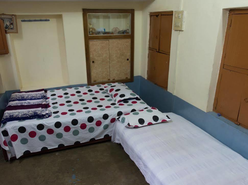 Banaras Paying Guest House Assi Ghat Varanasi Exterior foto